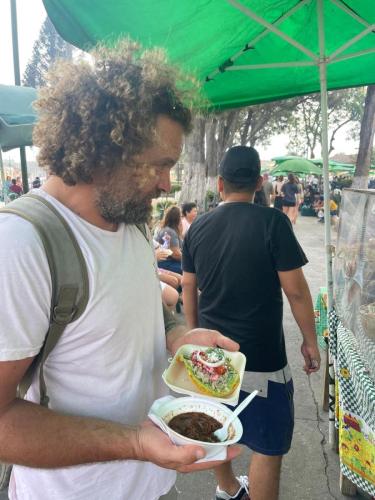 Tostada de Res & Mole.