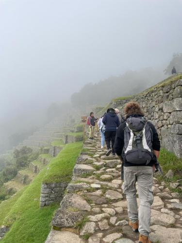Die ersten Schritte in heiligen Gefielden. 