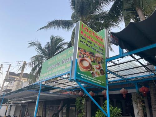 Lacheln oder Lächeln.